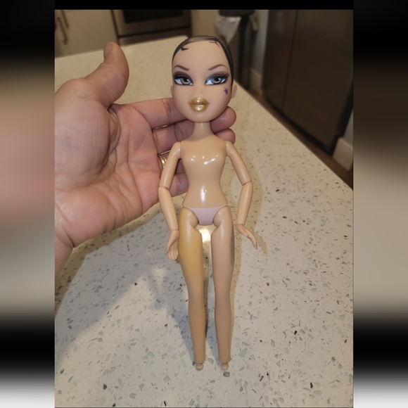 Bratz Doll Style Starz Jade Nude - Picture 1 of 4